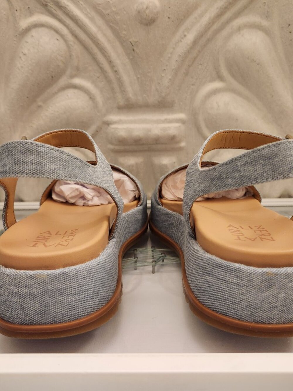 Naturalizer "Zane" Light Blue Denim Sandals. NIB. Size Various - Picture 6 of 10